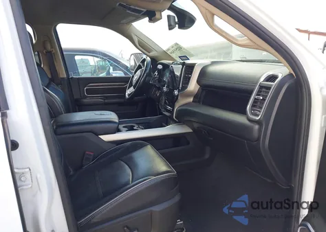 2021 Ram 2500 Laramie 4X4 6'4 Box z USA, uszkodzony, nr VIN 3C6UR5FL9MG642053